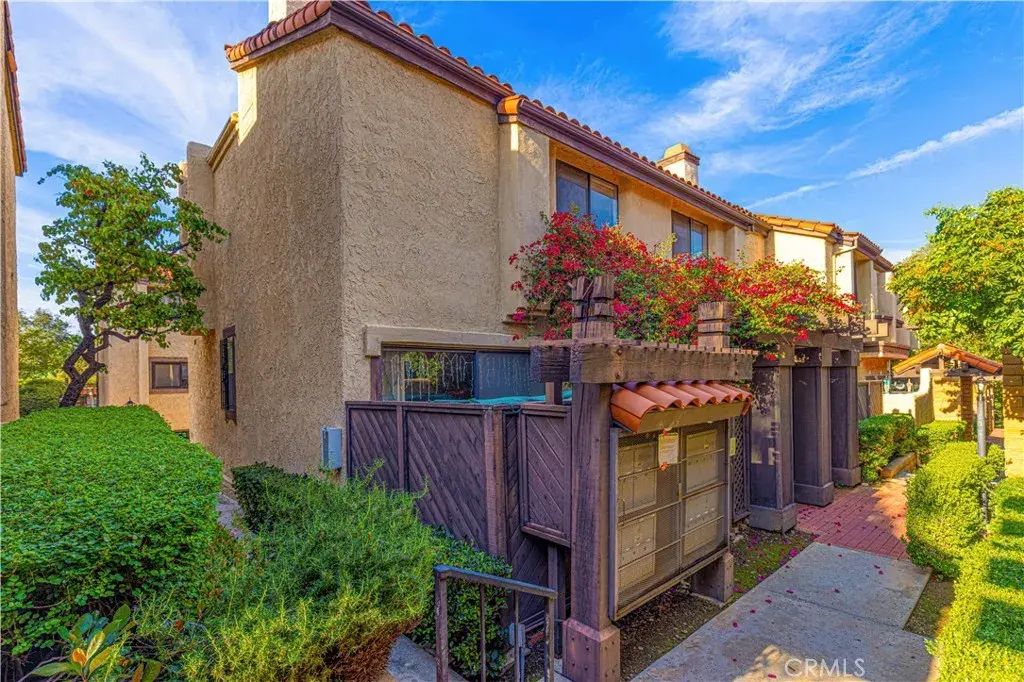 433 E Mission Road 53, Alhambra