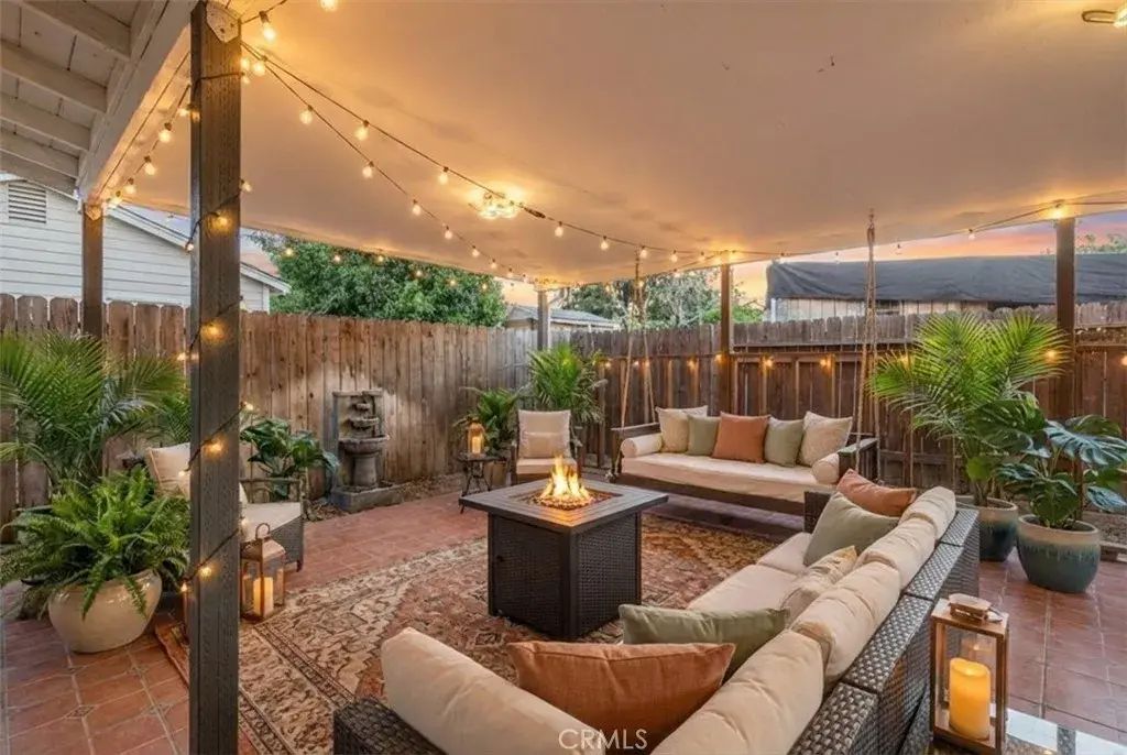 1450 W 35th Place, Los Angeles