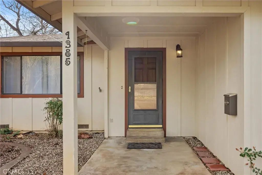 1385 E 10th, Chico