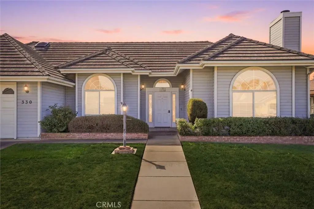 330 Saint Andrews, Santa Maria