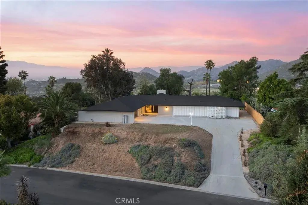 20079 Westpoint Drive, Riverside
