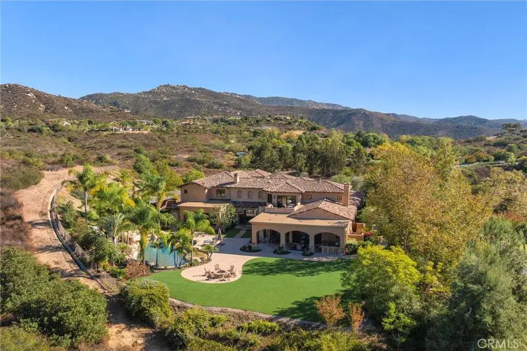 18795 Heritage, Poway