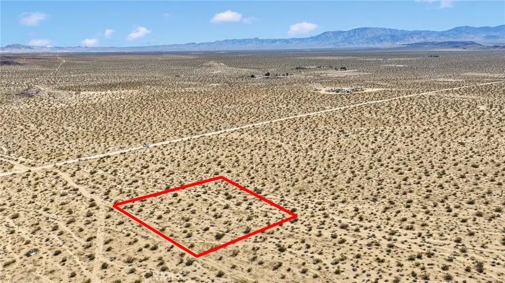 1 Off Green Mine Rock, Lucerne Valley