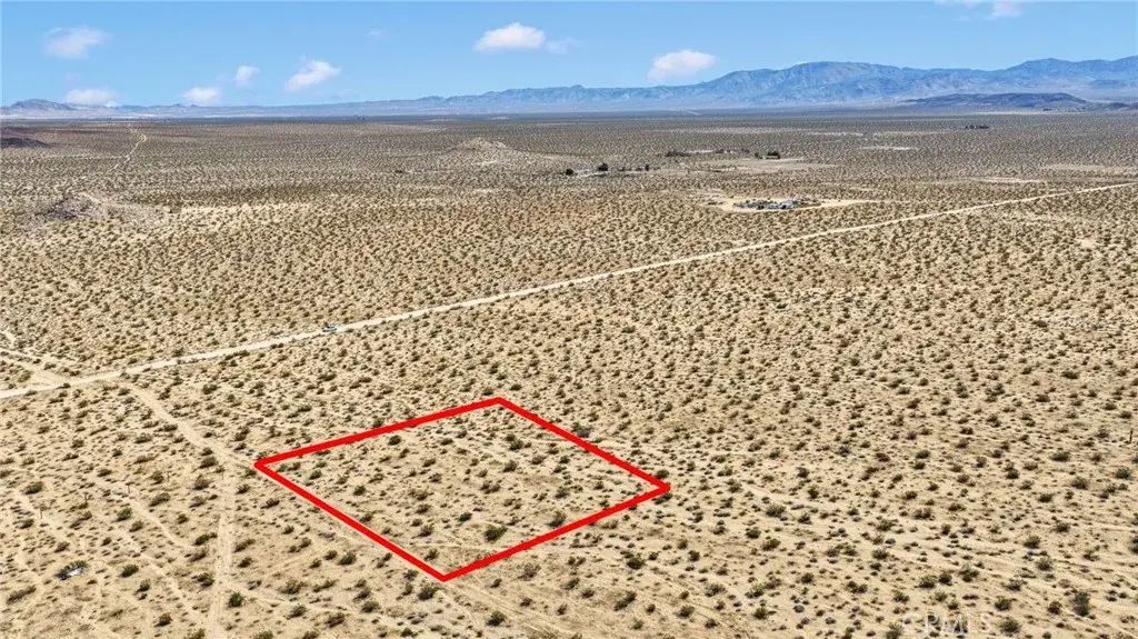 1 Off Green Mine Rock, Lucerne Valley