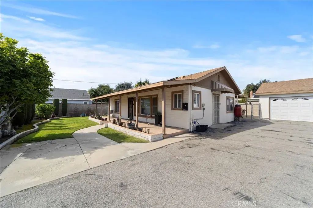 2047 E Cypress Street, Covina
