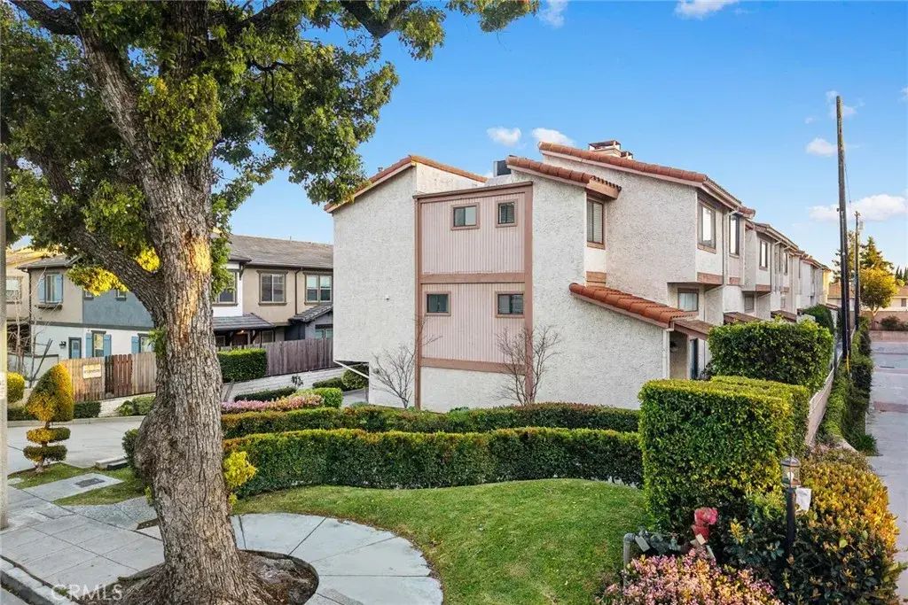 1006 Arcadia D, Arcadia