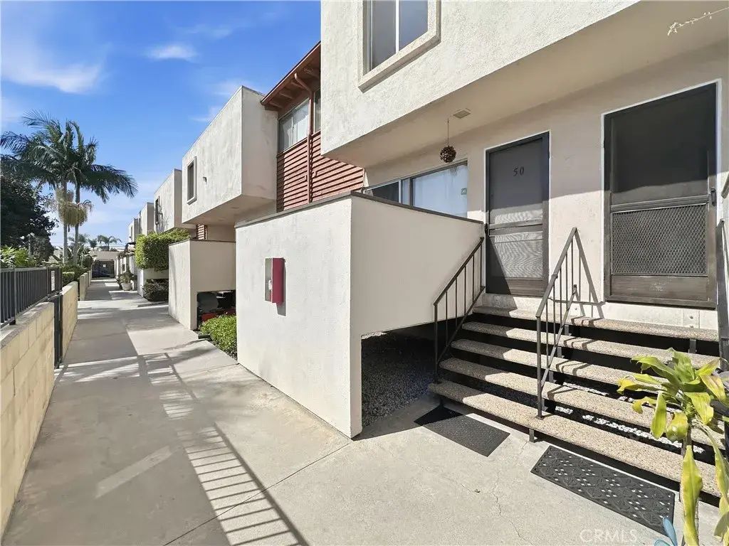 7033 Stewart And Gray, Downey