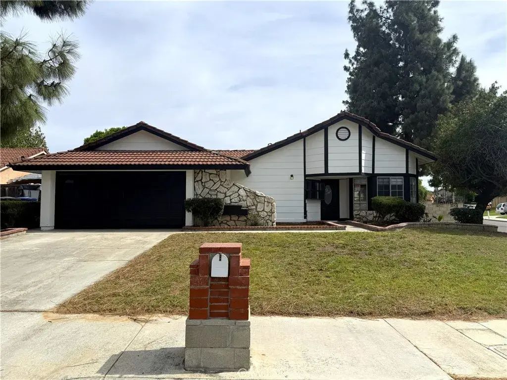 11638 Freedom Trail, Riverside