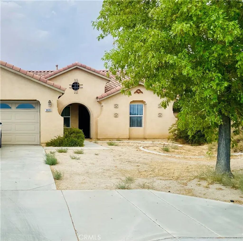 3035 E Nugent Street, Lancaster