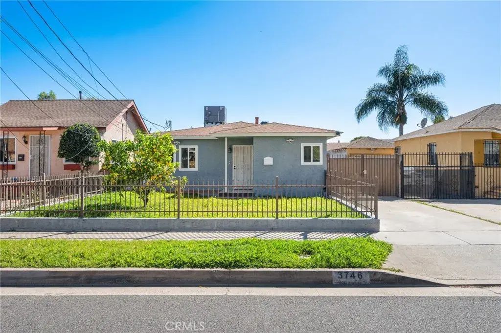 3746 W 111th, Inglewood
