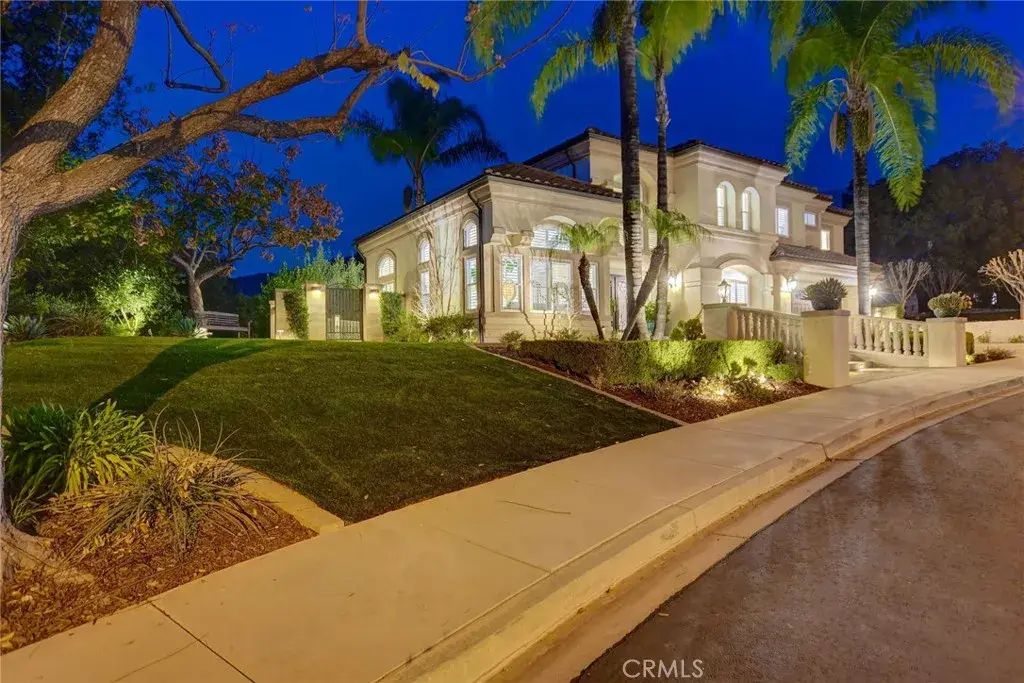 7179 Las Brisas, La Verne