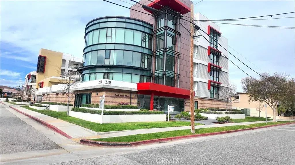210 N Monterey Street 407, Alhambra