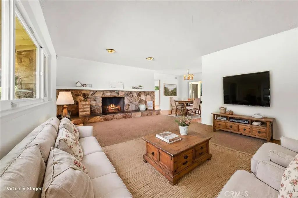 5593 Malvern, Riverside