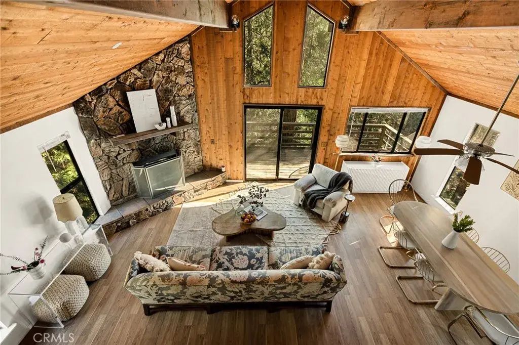 855 Deer Trail, Crestline