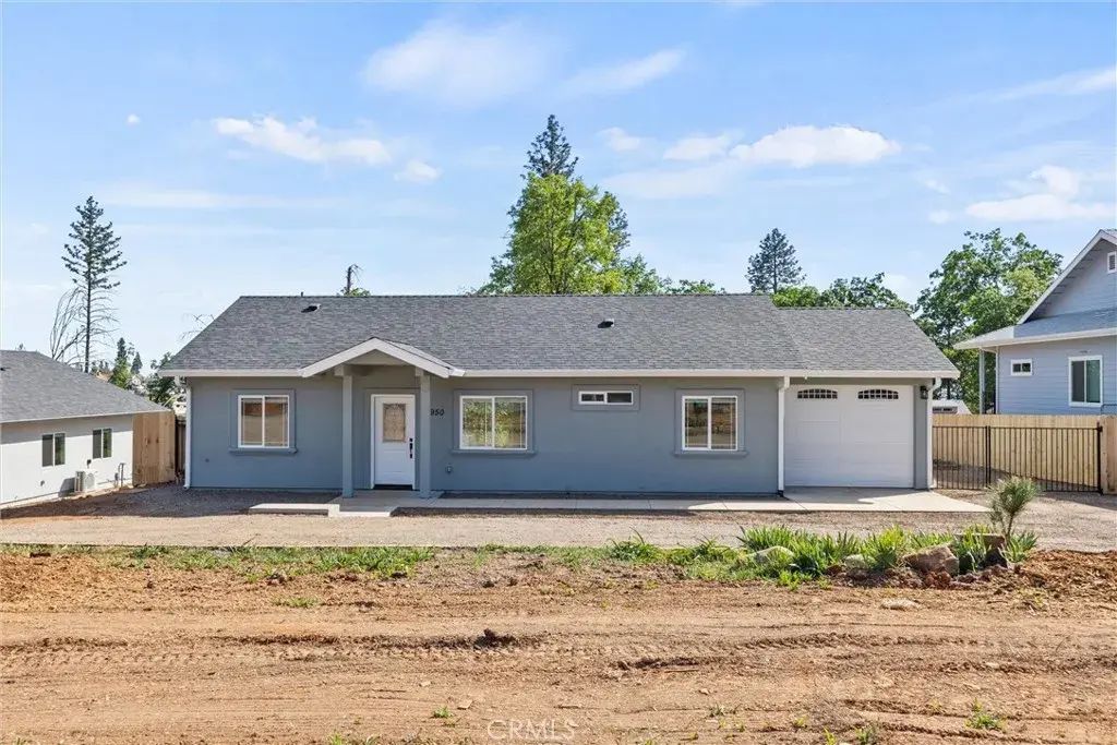 950 Pearson, Paradise