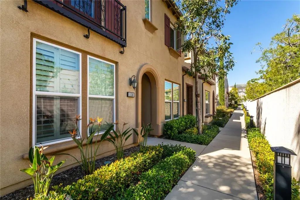 11232 Paseo Del Cielo 120, Porter Ranch
