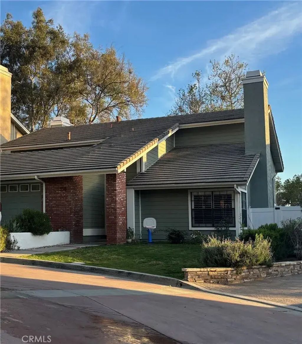 358 Trabuco Canyon, Brea