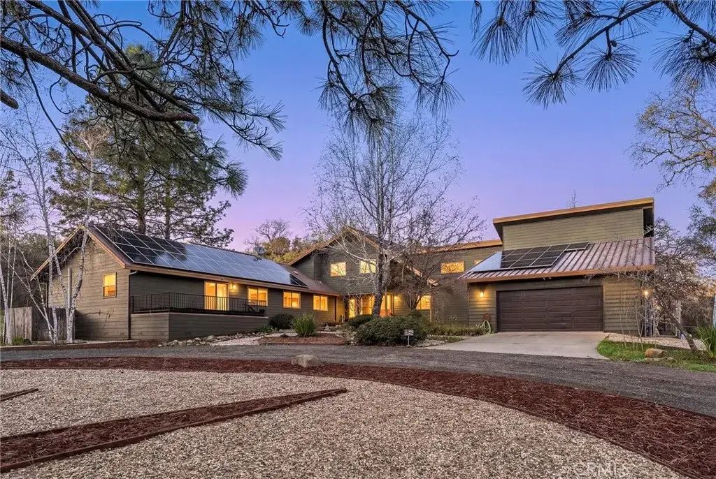 45 Grand Oak, Oroville