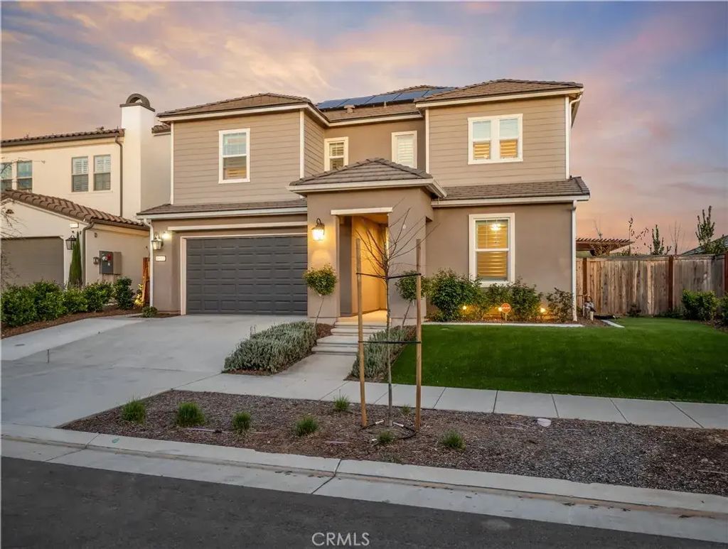 4483 Crown Bluffs Drive, Madera