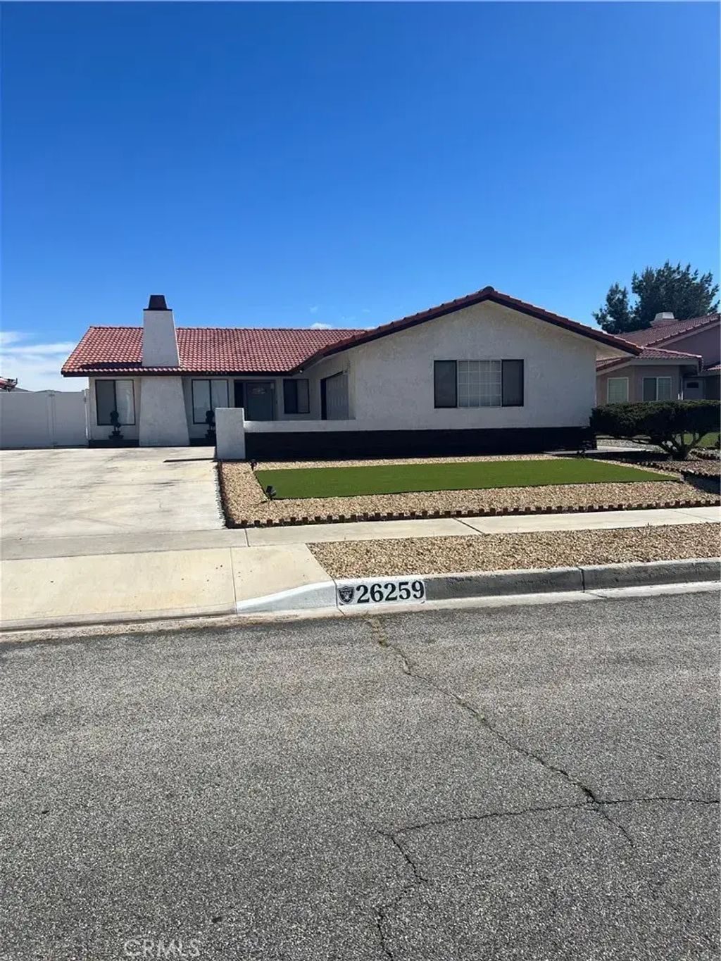 26259 Corona, Helendale