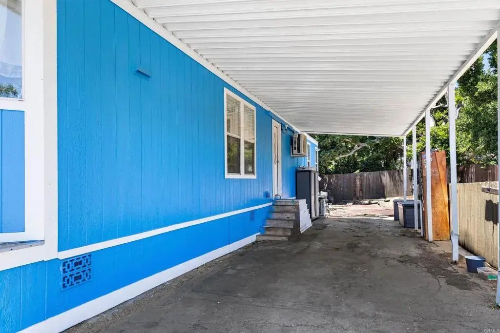 12044 Royal 121, El Cajon