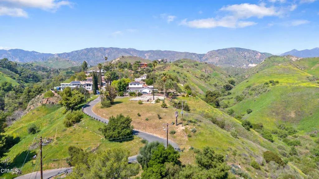 12008 East, Sylmar