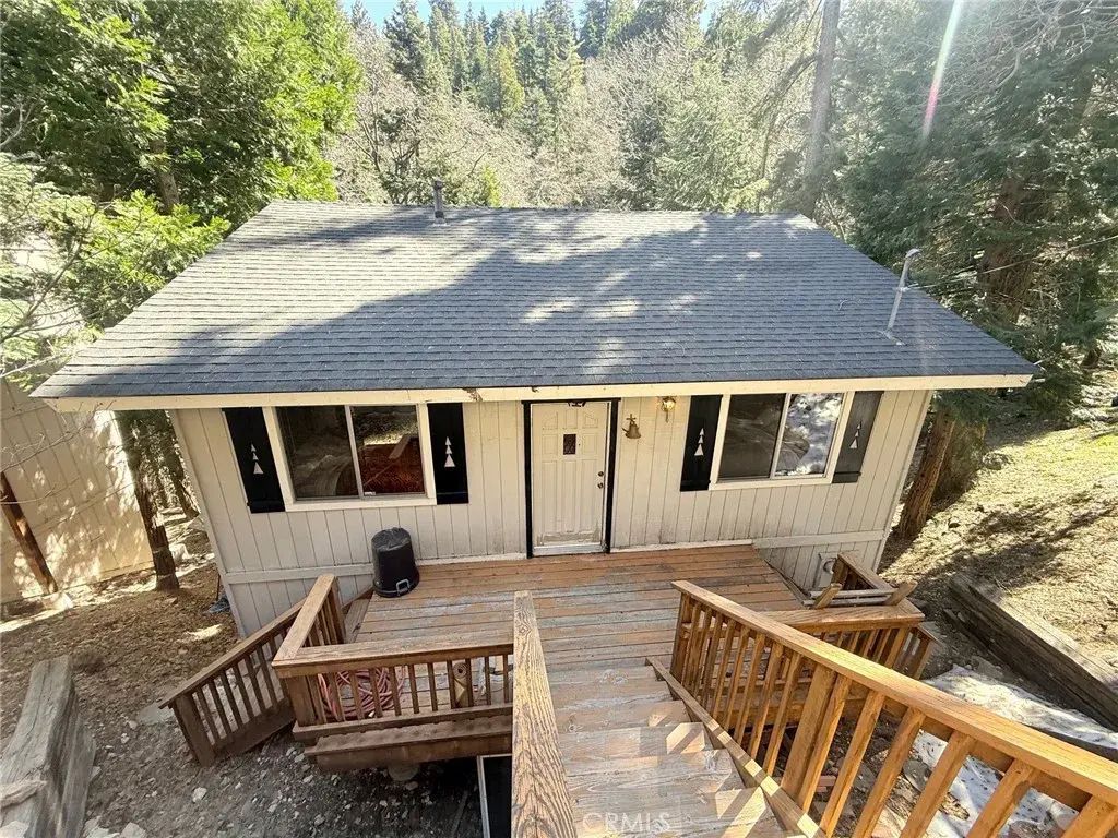 551 Community Drive, Lake Arrowhead