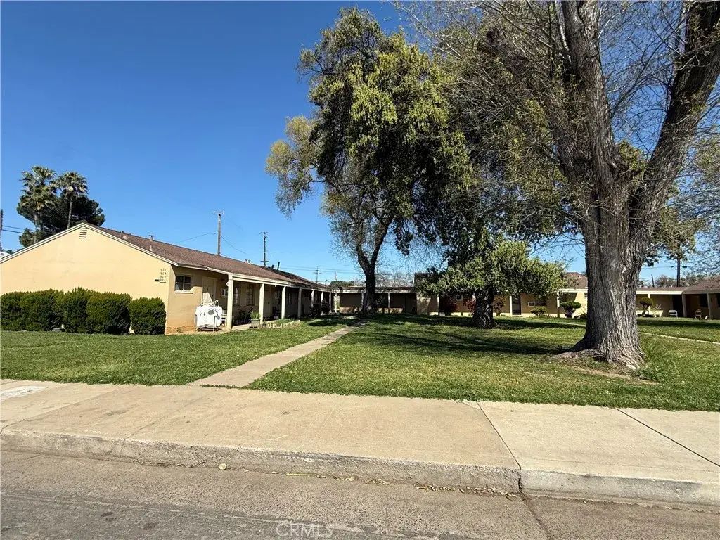 901 Barney, Merced