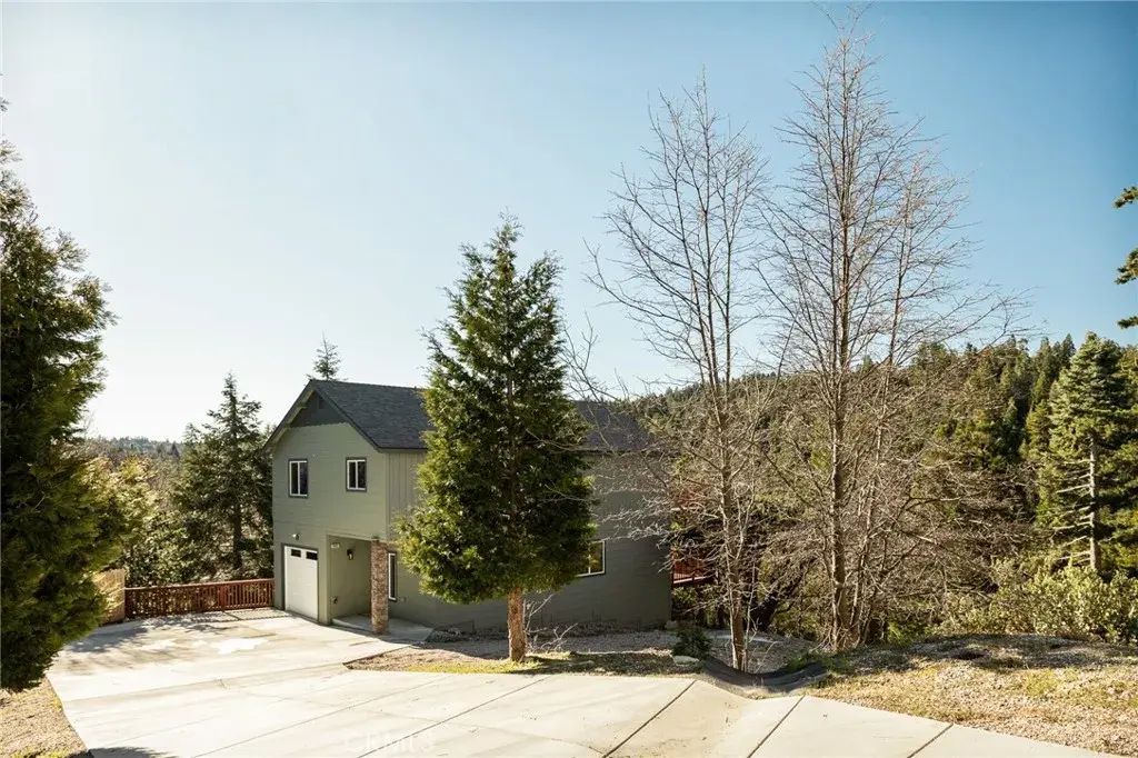 26182 Sky Ridge Drive, Twin Peaks