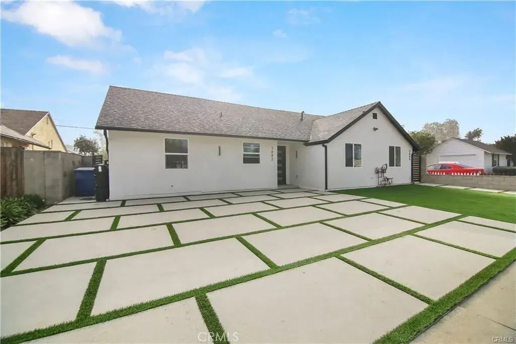 7842 Lasaine Avenue, Northridge