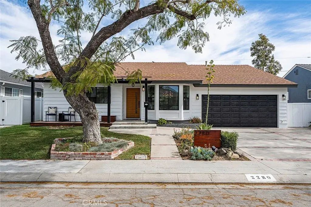 2280 Gondar, Long Beach