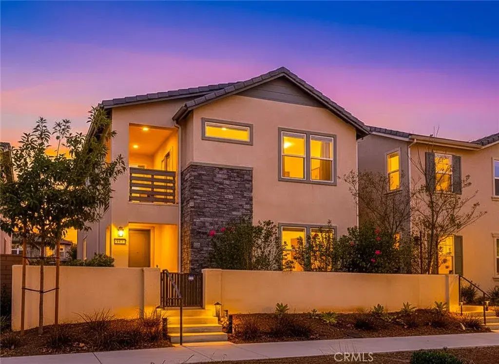 138 Chorus, Irvine