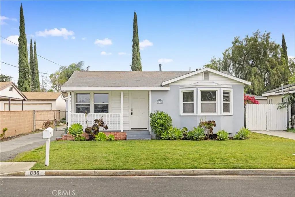836 Random, Duarte