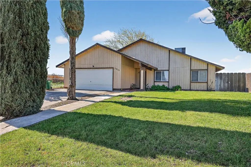 2915 Balsam, Merced