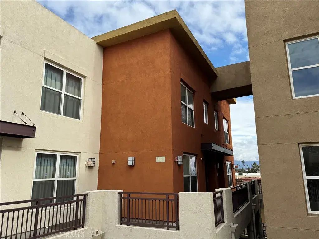 88 E Bay State Street 3b, Alhambra