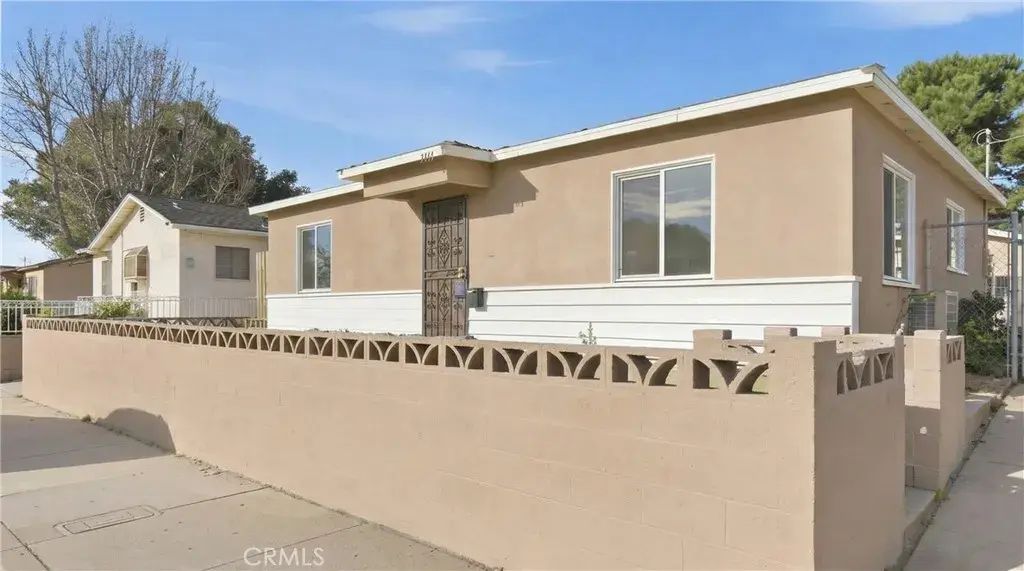 2147 S Towne, Pomona