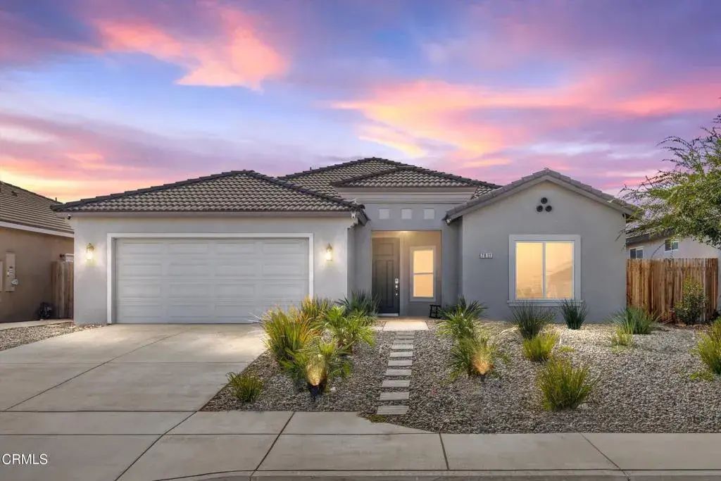 7811 Cuyama River Street, Bakersfield