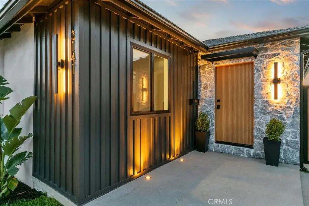 3141 N Frederic, Burbank