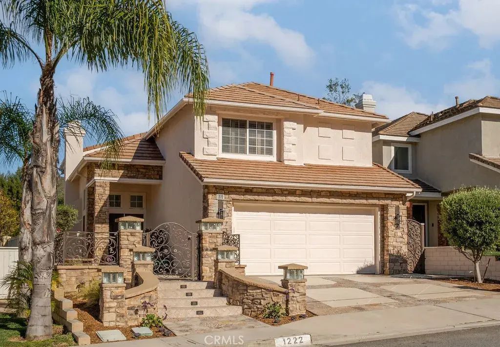 1222 S Silver Star Way, Anaheim Hills