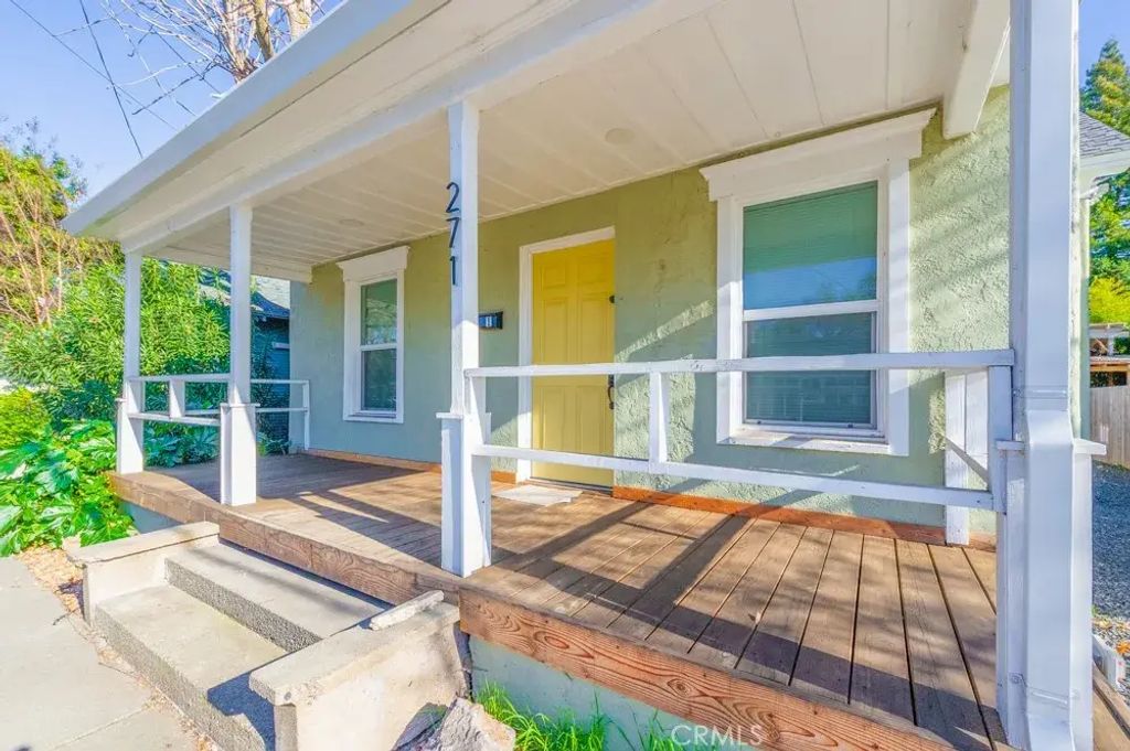 271 E 8th, Chico