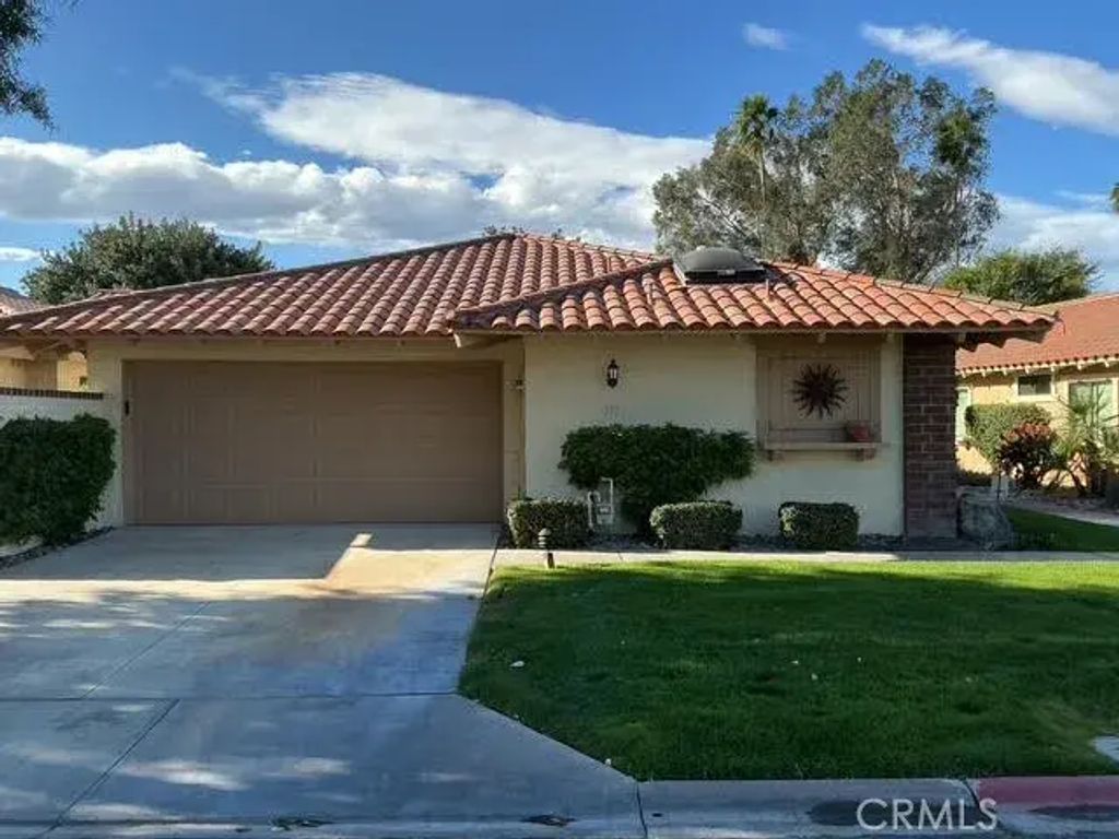 353 Villena Way, Palm Desert
