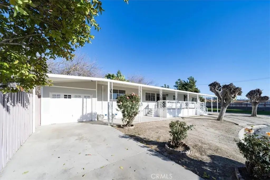 1400 E Menlo 49, Hemet