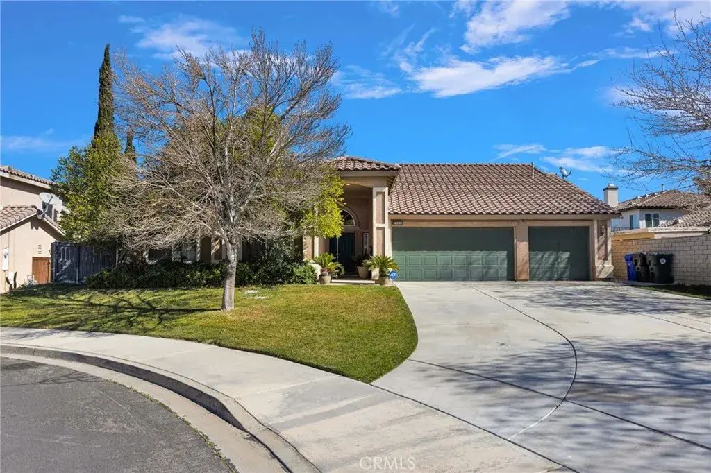 14819 Grasshopper Court, Victorville
