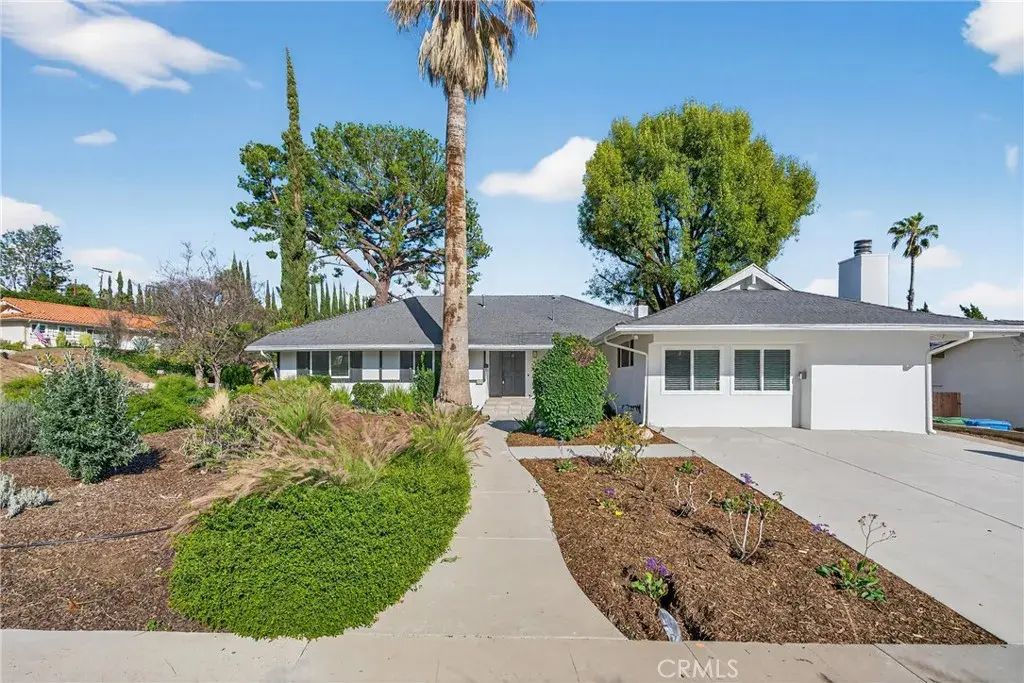 8398 Rudnick, West Hills