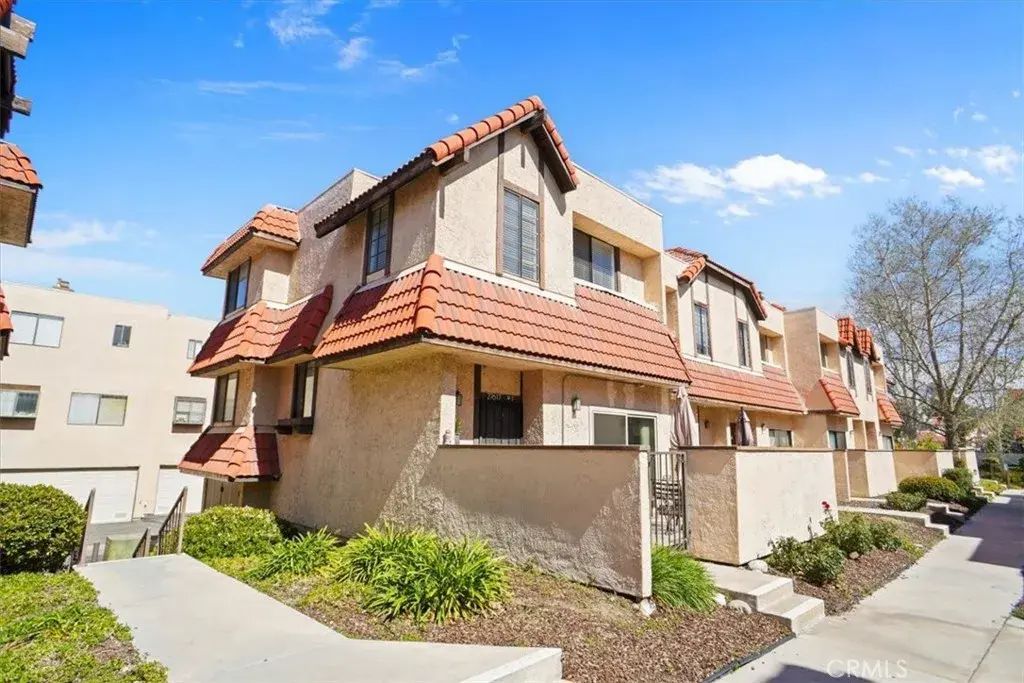 27617 Nugget Drive 1, Canyon Country