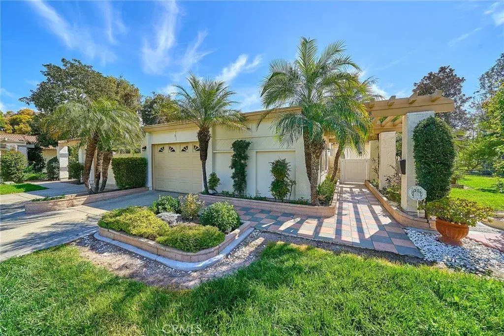 3287 San Amadeo B, Laguna Woods