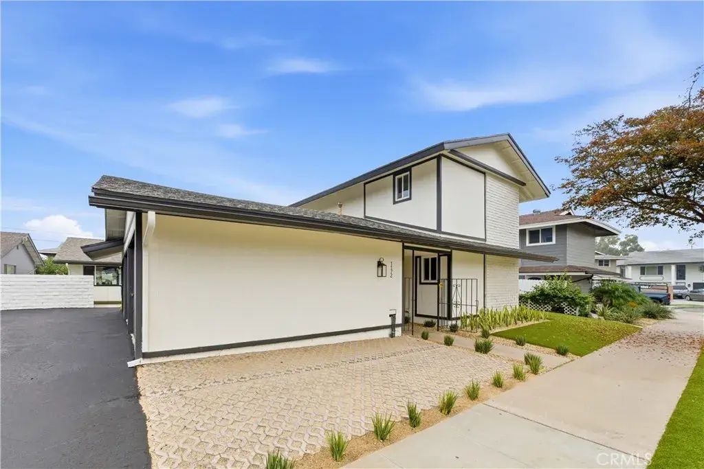 1172 N Shattuck A, Orange
