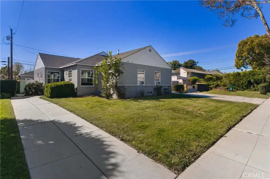 1329 N Screenland Drive 1329-1331, Burbank