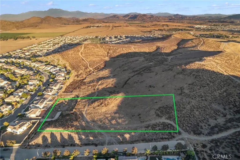 Melmore, Menifee