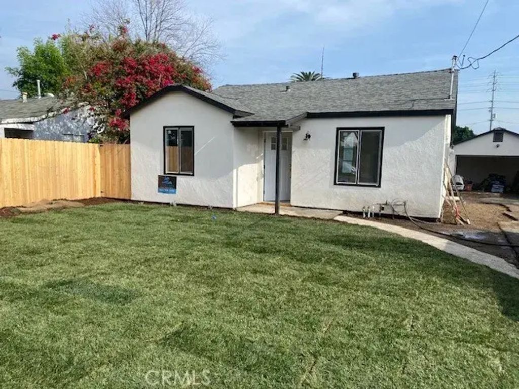 14052 Aztec, Sylmar